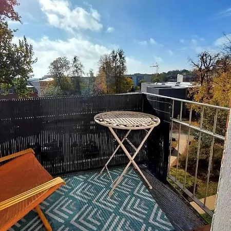 Apartment Grandiose Altbauwohnung Mitten Im Zentrum Schwerins *